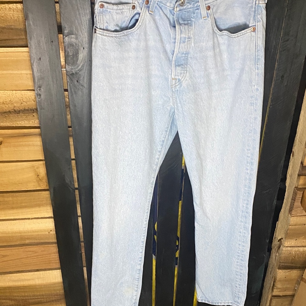 Levi’s 501 button fly high rise Light Blue Jeans size 30 inseam 30